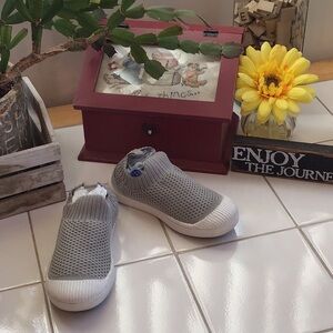 ‘Cat & Jack’ Micah Knit Gray Athletic Slip-Ons (#3)